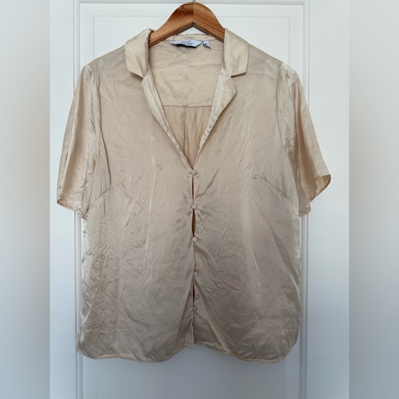 & Other Stories Silk Button-Up Short Sleeve Blouse Top Neutral Luxe Summer 12 - Picture 3 of 11